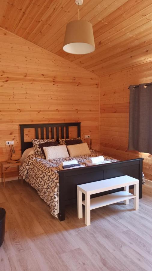 Las Cabanas De Tino Cimanes del Tejar ภายนอก รูปภาพ